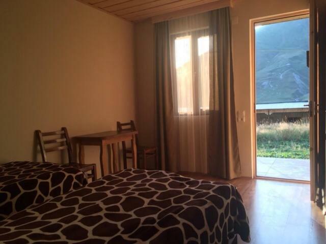 Guesthouse Besarion Uschguli Exterior foto
